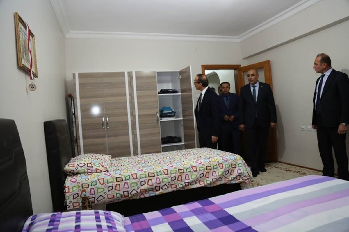 Vali Yavuz\'dan Çocuk Evlerine Büyük Önem