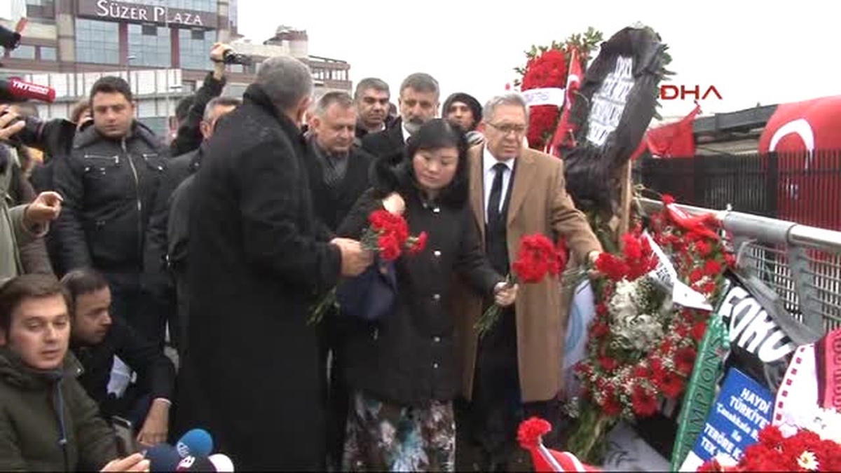 Vietnam Savaşının Simgesi, Şehitler Tepesi\'nde Gözyaşı Döktü