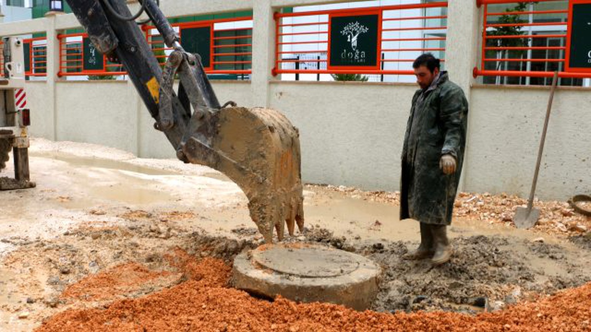 Yağmursuyu Hatlarında Yenileme ve Onarım Sürüyor