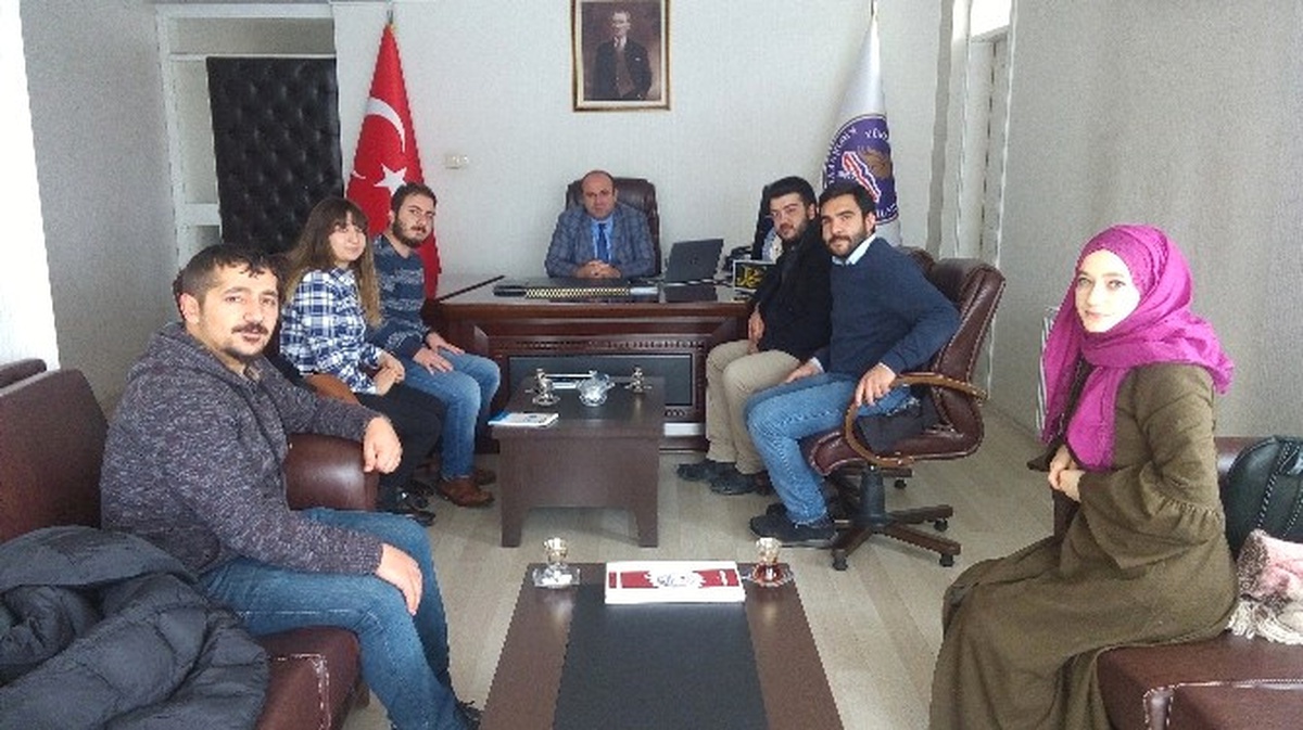 Yyü Öğrenci Konseyinden Müdür Özalp\'a Ziyaret