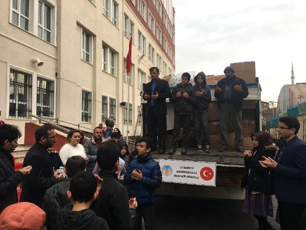 Abdurrahmangazi İmam Hatip Ortaokulu\'ndan Halep\'e Yardım