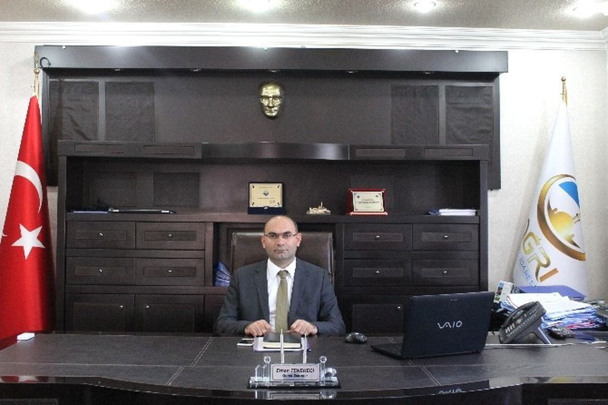 Ağrı\'da Kapanan Köy Yolları Ulaşıma Açıldı