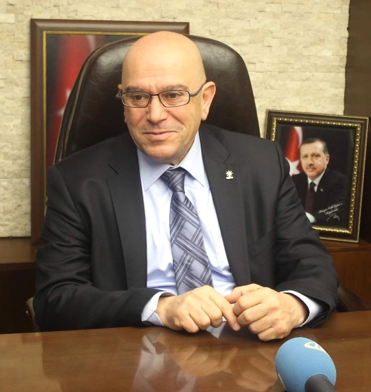 AK Parti İl Başkanı Hüseyin Cahit Özden, "Sarıoğlan Belediye Başkanı Kesin İhraç İstemiyle Disiplin...