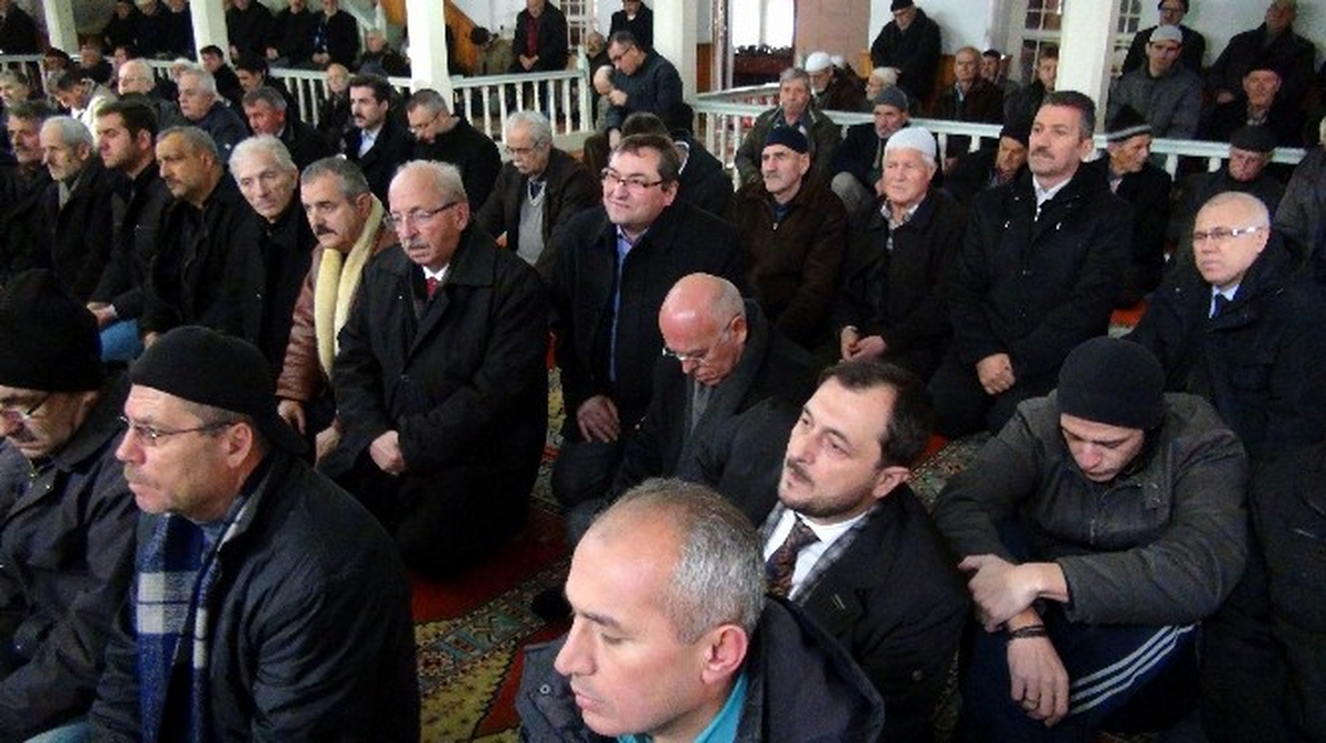 AK Parti ve CHP\'li Başkanlar Şehitler İçin Beraber Dua Okudu