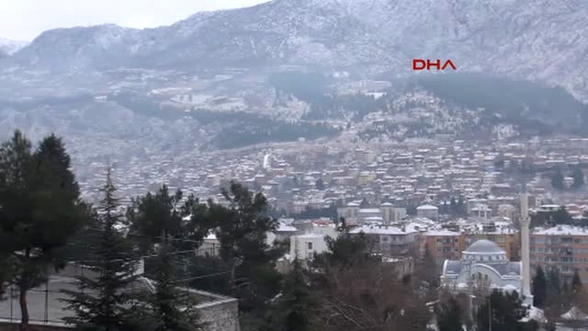 Amasya\'da Kapanan Köy Yolları Açıldı