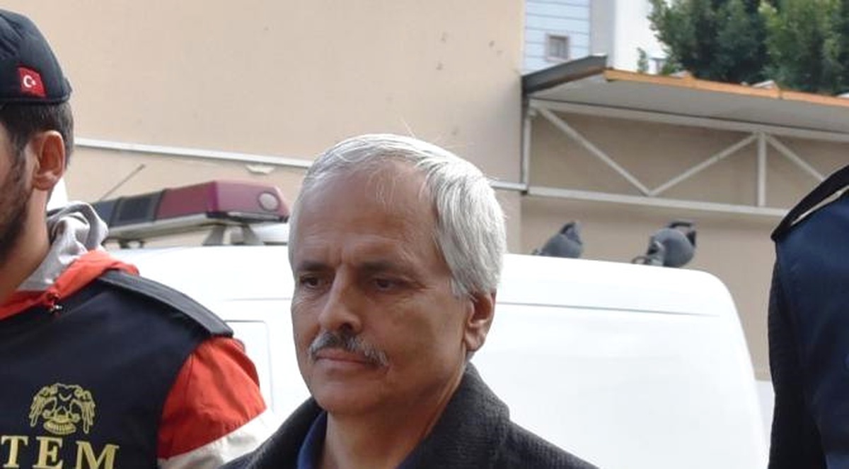 Antalya\'da Fetö\'nün Üst Düzey Yetkilisi Yakalandı