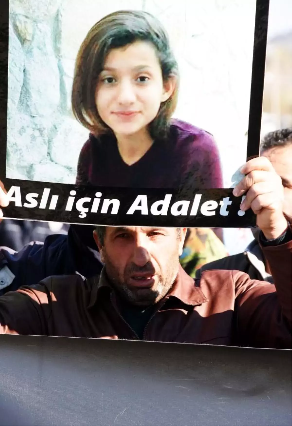 Aslı\'nın Öldüğü Yolda Eylem Yapıp, Üst Geçit İstediler