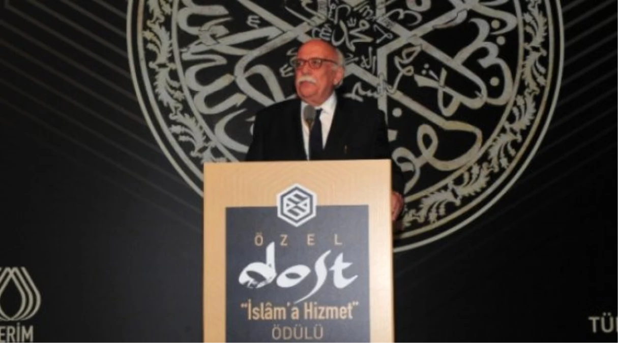 Bakan Avcı, \'Dost İslam\'a Hizmet Ödülleri\' Törenine Katıldı