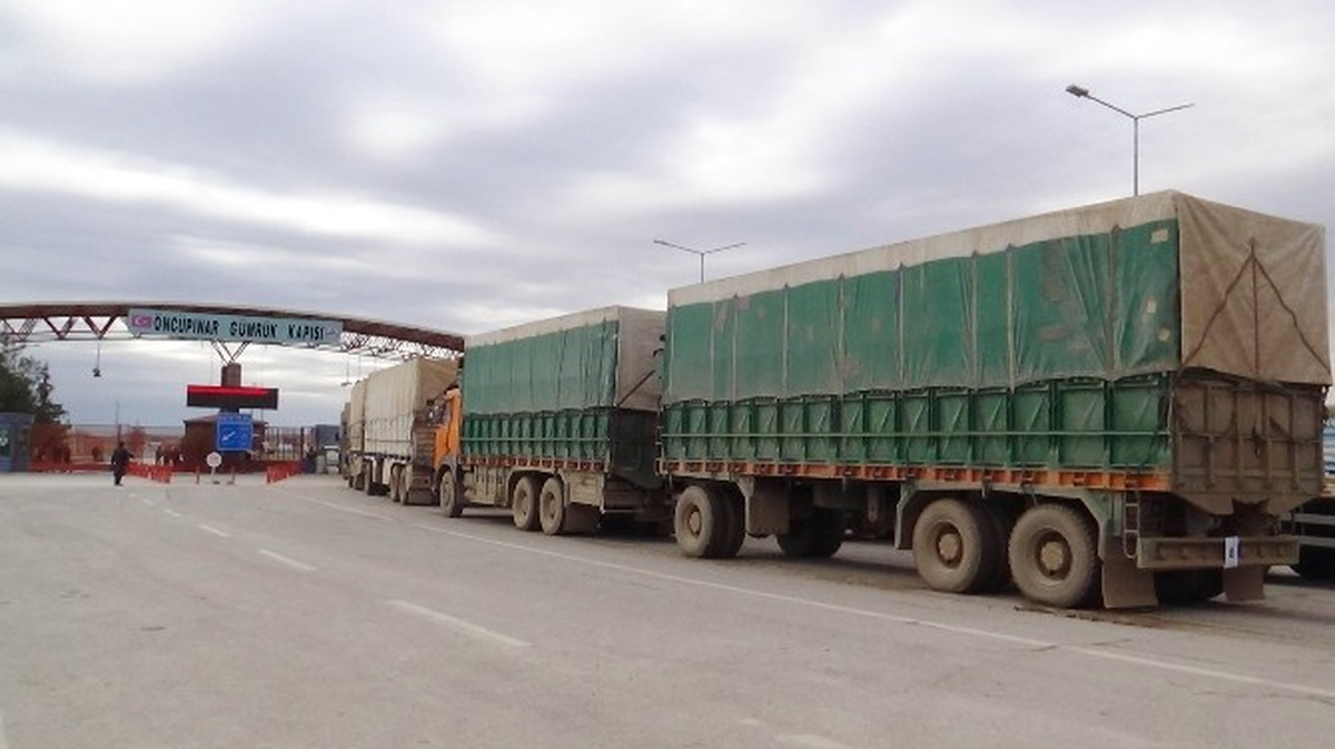 BM Yardım Konvoyu Suriye\'ye Geçiş Yaptı