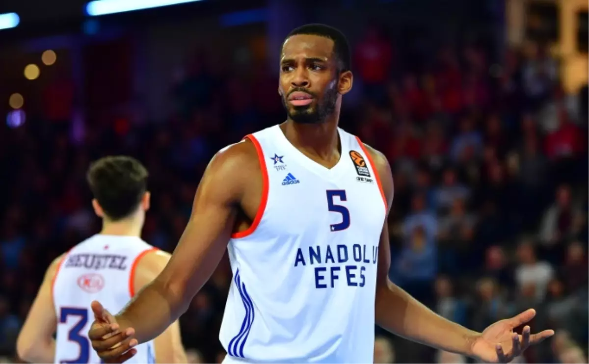 Brose Bamberg 91 - Anadolu Efes 83