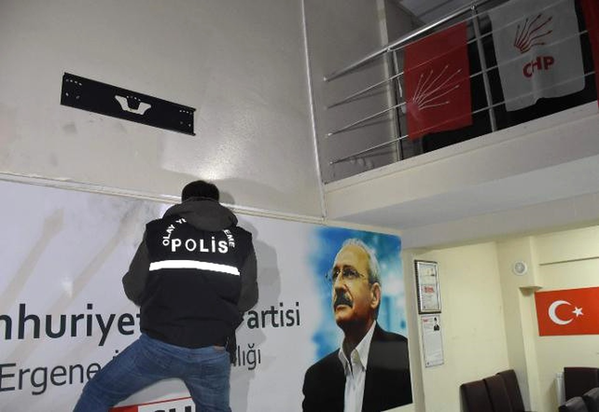 CHP Ergene İlçe Başkanlığı Binasına Hırsız Girdi