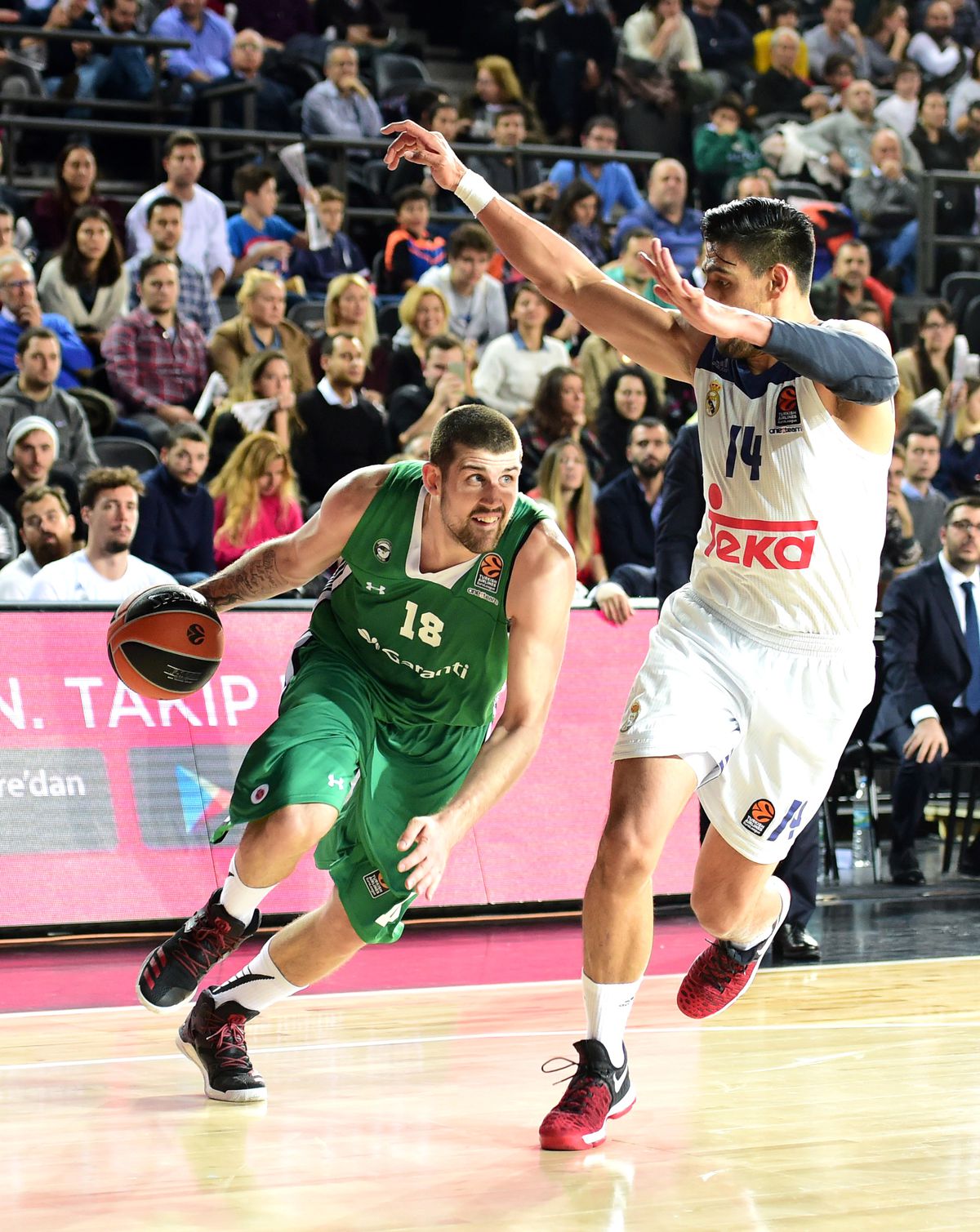 Darüşşafaka Doğuş şov yaptı