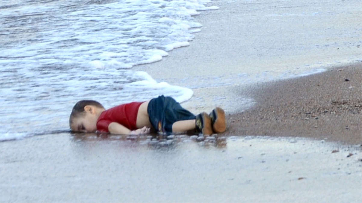 Dha Dış Haber - Sinirlioğlu: Alan Kurdi Fotoğrafı Dünyada Gündem Oluşturdu