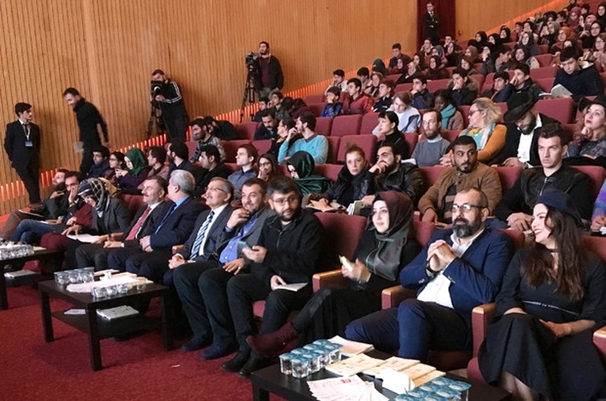 Dünyanın Dört Bir Yanından Gelen Şairler Zeytinburnu\'nda Buluştu