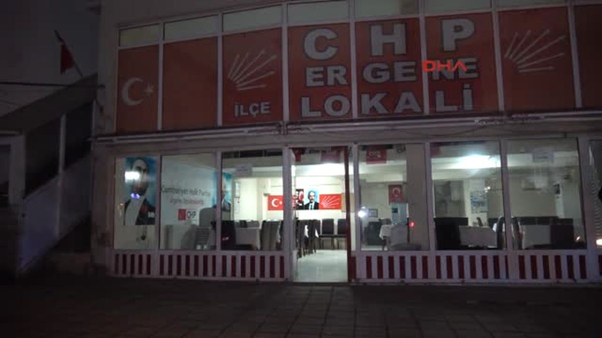 Ergene\'de CHP Ilçe Binasına Hırsız Girdi