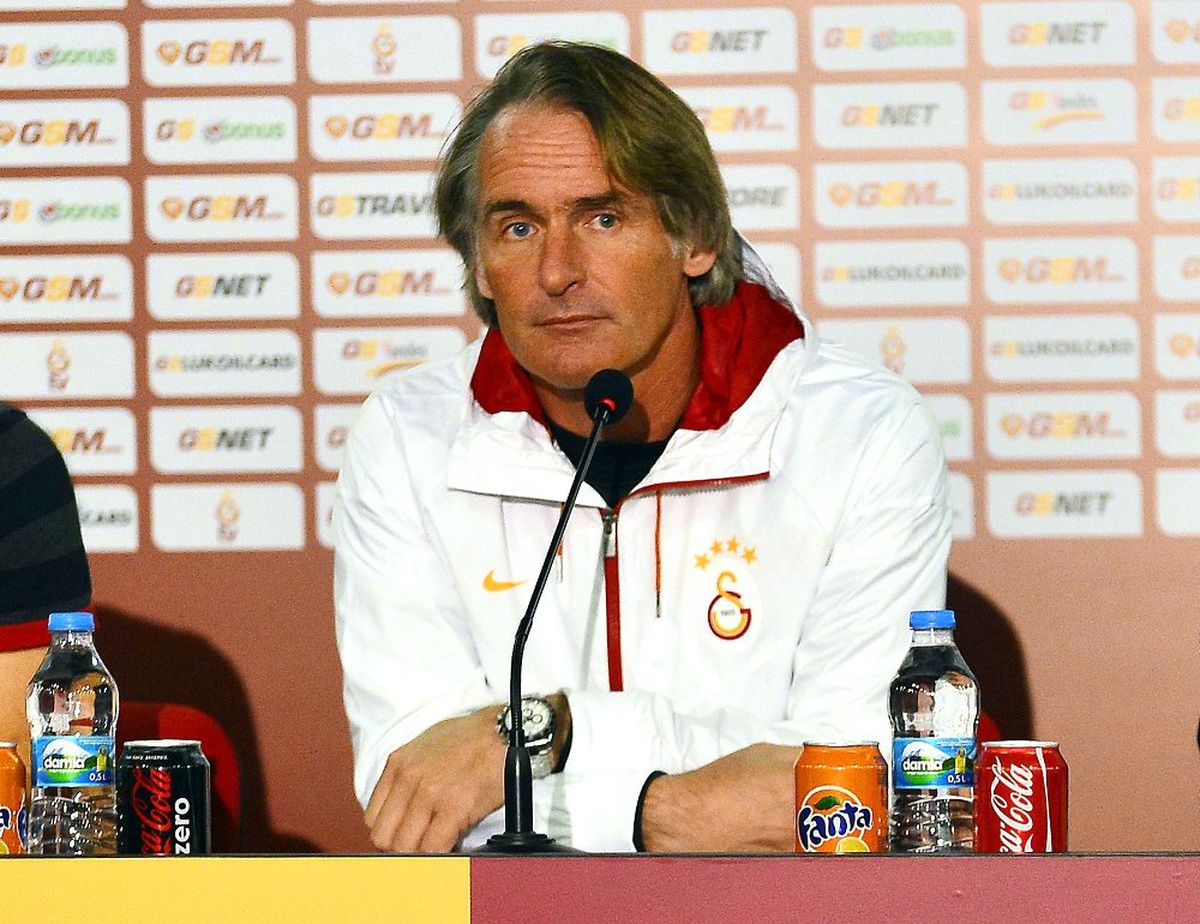 Galatasaray Teknik Direktörü Basın Toplantısında Osmanlıspor Maçına Dikkat Çekti 2