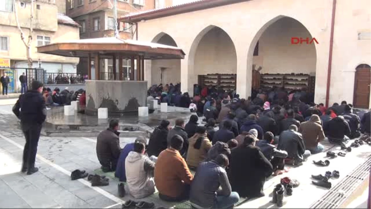 Gaziantep\'te 3 Asırlık Cami Ibadete Açıldı