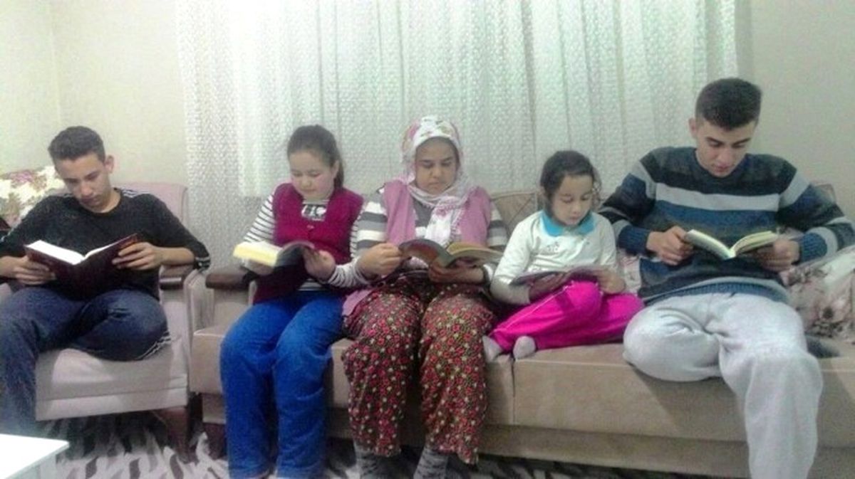 Günde Bir Saat Kitap Okunan Proje Okullara Örnek Oldu