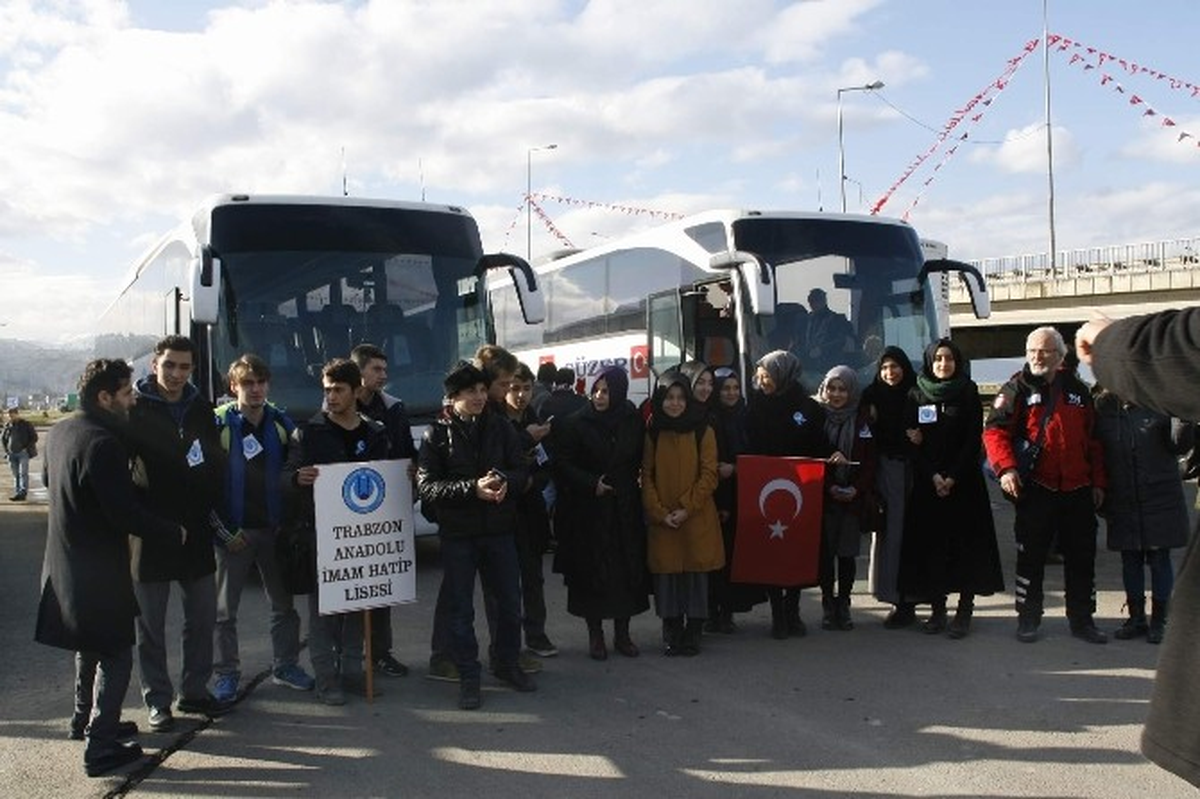 Halep\'e Yol Açın" Konvoyu Trabzon\'dan Dualarla Yola Çıktı