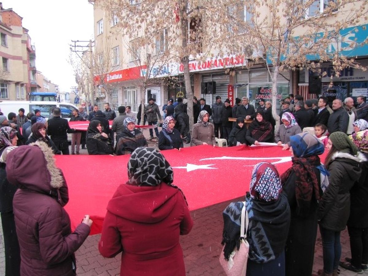 Hisarcık\'ta Teröre Lanet Mitingi ve Yürüyüşü