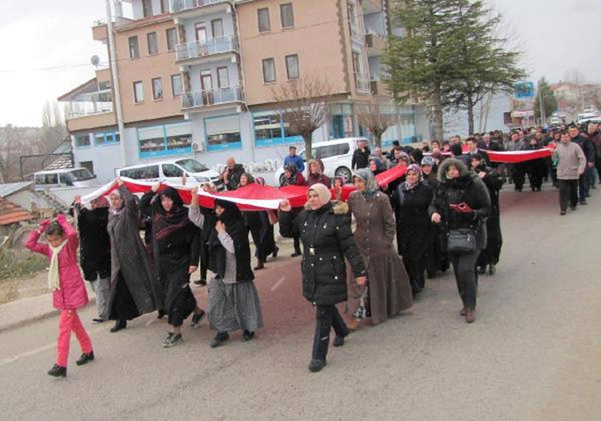 Hisarcık\'ta Teröre Lanet Yürüyüşü