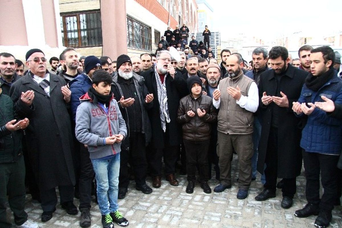 İhh Halep İçin Yola Çıktı