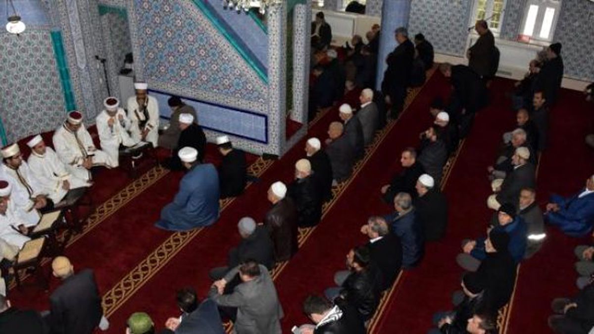 İstanbul\'da Şehit Olanlar ve Halep\'te Yaşamını Yitirenler İçin Mevlit