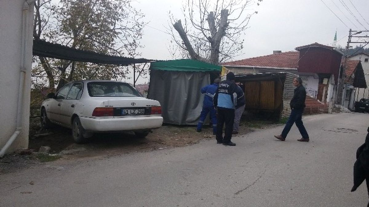 İzmit\'te Görsel Kirliliğe Geçit Yok