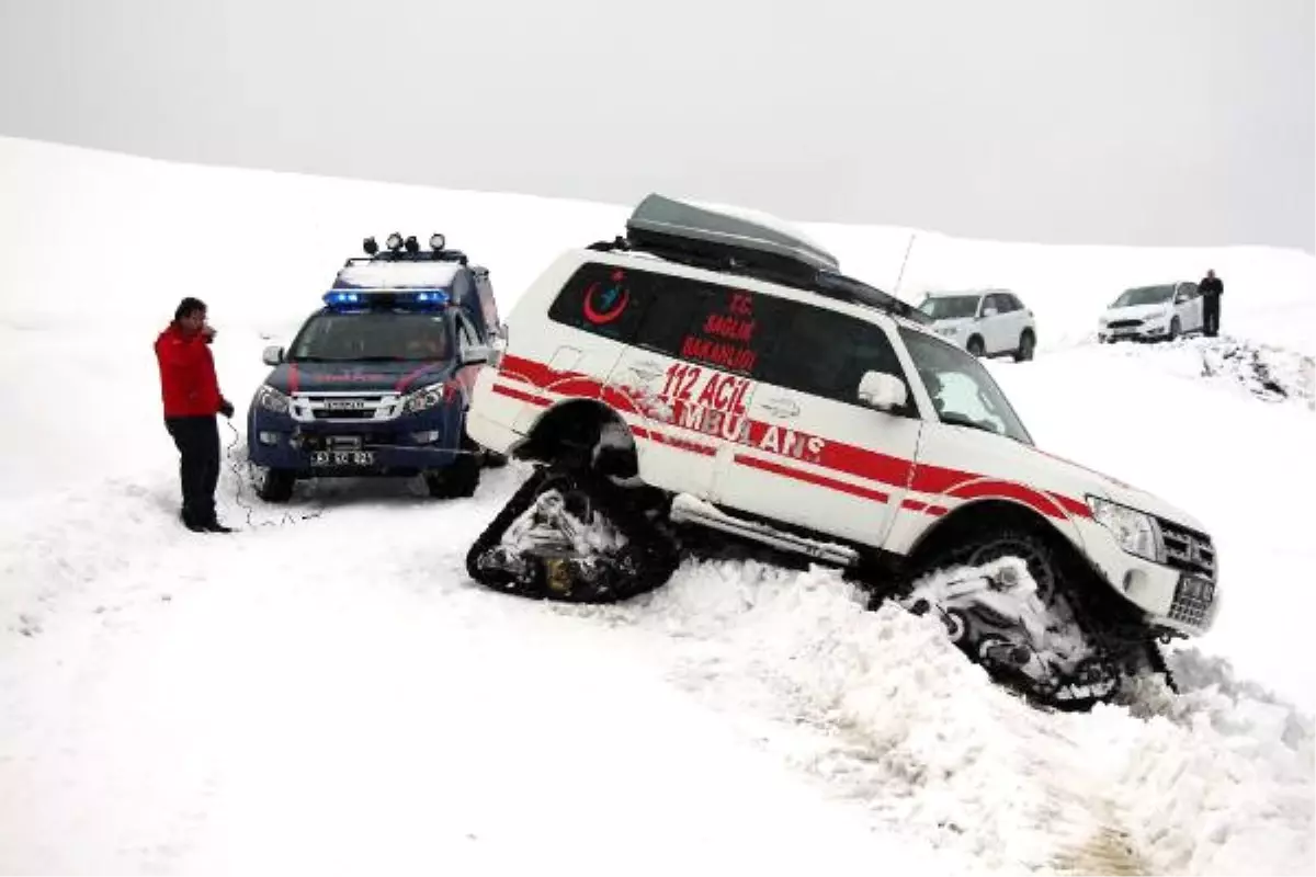 Kalp Hastası Şehit Babası, Paletli Ambulansla Hastaneye Kaldırıldı