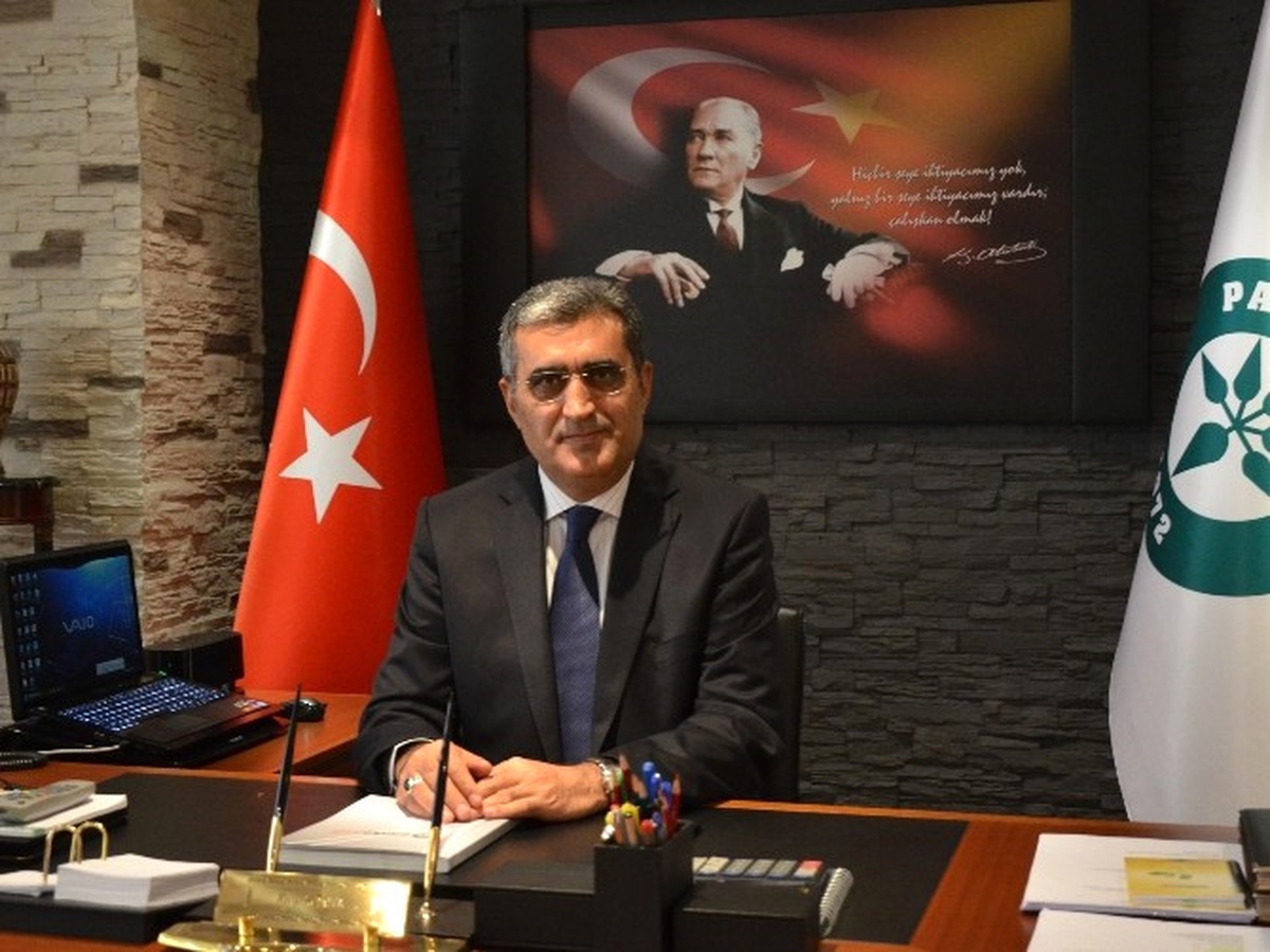 Konuk: "Hz. Mevlana\'nın Sevgi Öğretisi Bize Yol Gösteriyor"