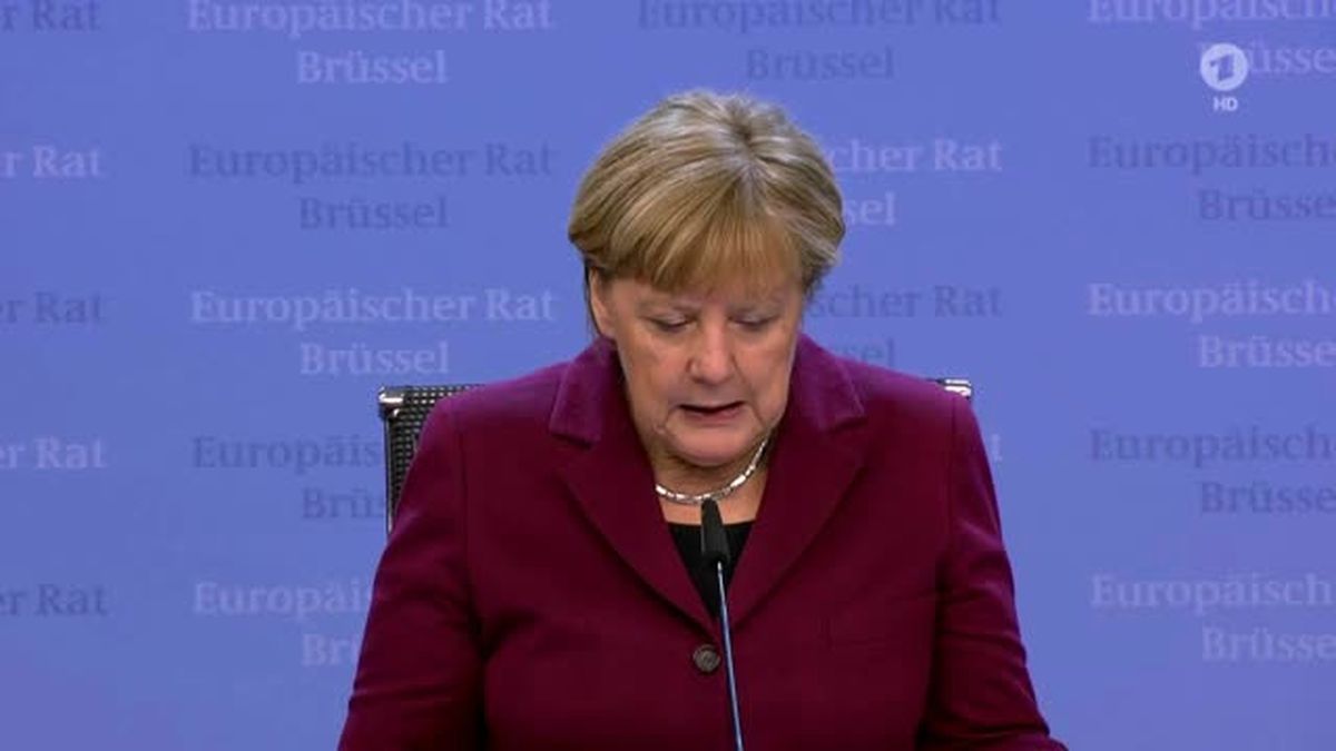 Merkel Halep\'teki Durumdan Rusya ve Iran\'ı Sorumlu Tuttu