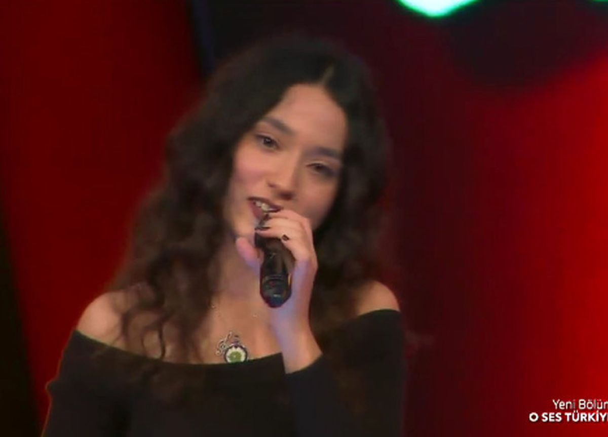 Murat Boz, Elif\'i O Ünlü Çizgi Karaktere Benzetti!