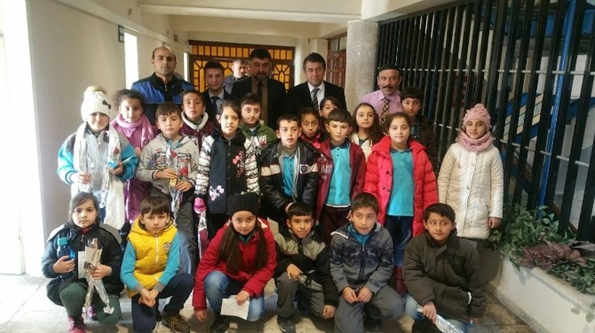 Öğrencilerden Emniyet Müdürüne Moral Ziyareti