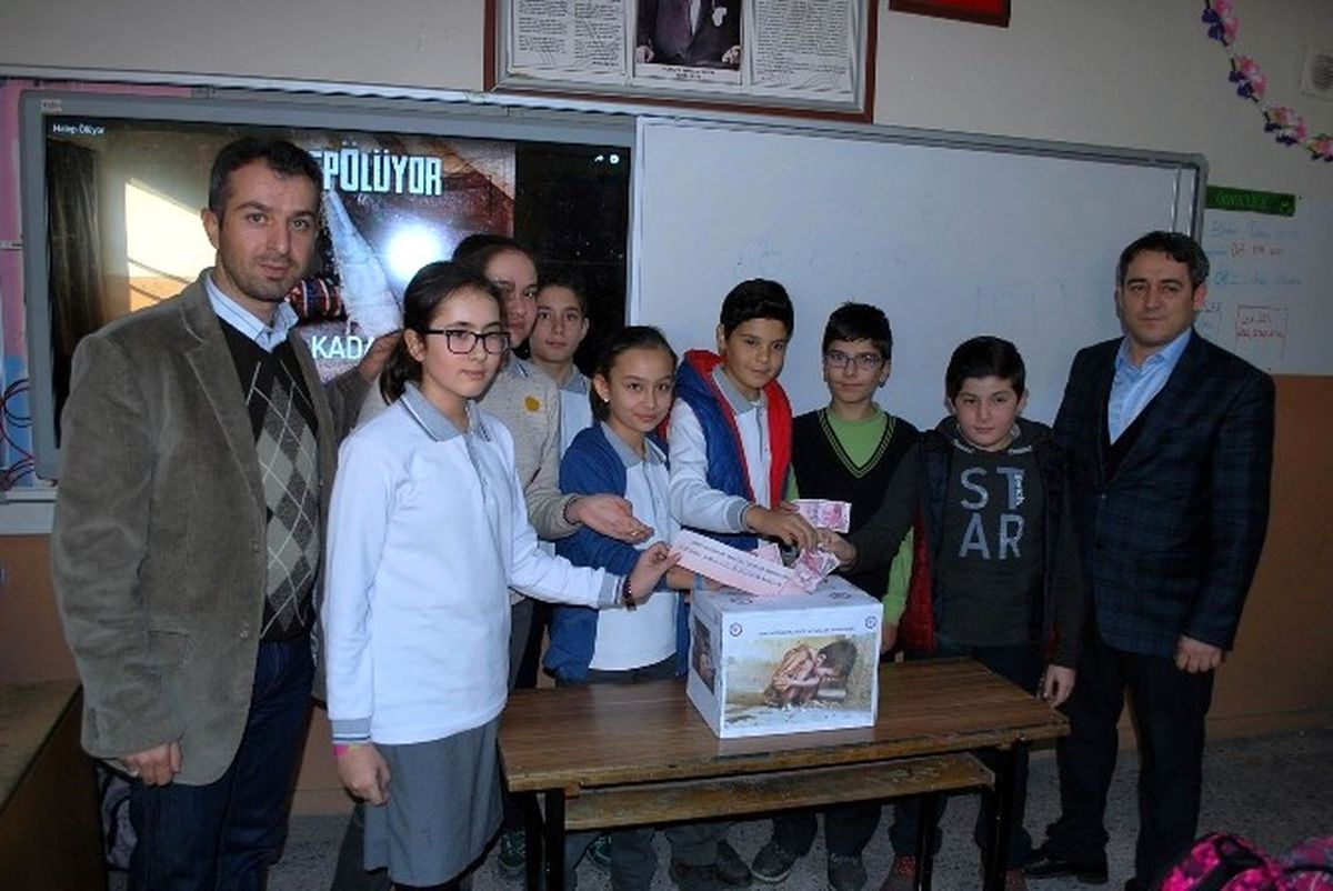 Okul Harçlıklarını Halep\'e Bağışladılar