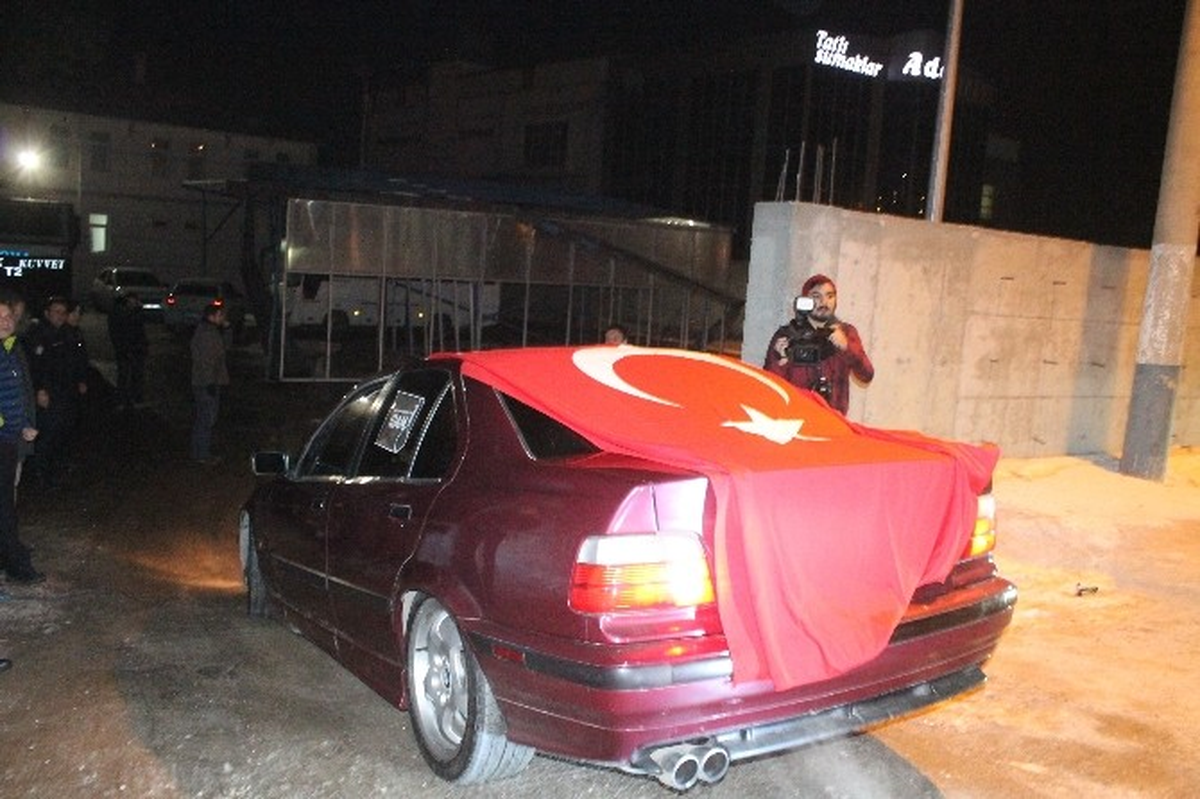 Otomobil Tutkunlarından Çevik Kuvvet Şube Müdürlüğü\'ne Ziyaret
