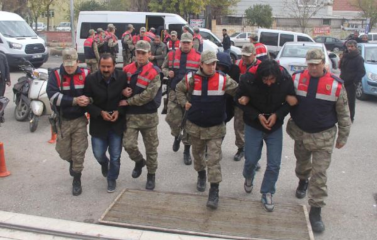Şanlıurfa\'da Pkk/kck Şüphelileri Adliyede