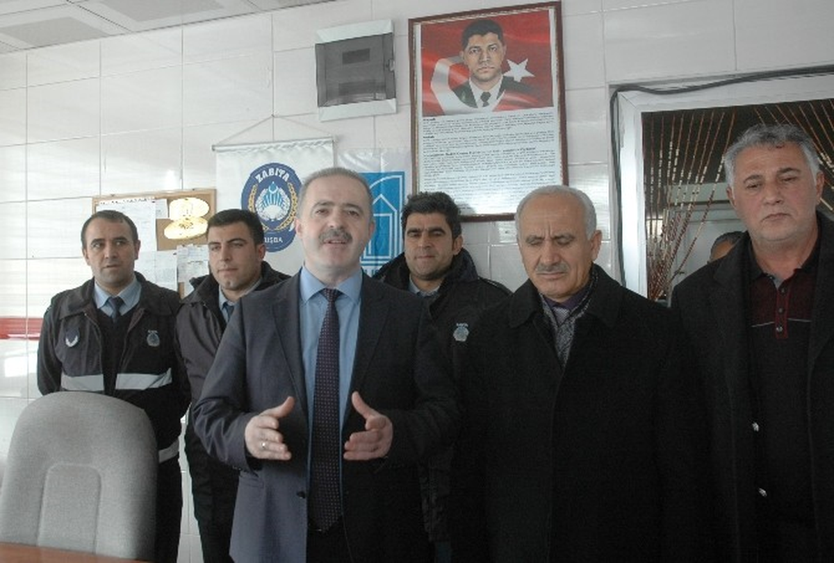 Şehit Ömer Halisdemir\'in İsmi Tuşba\'da Yaşatılıyor