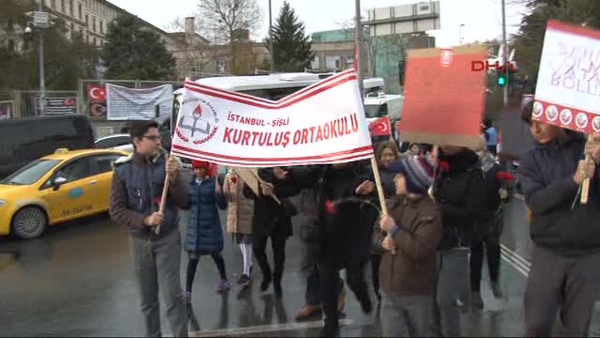 Şehitler Tepesi\'ne Ziyaretler Sürüyor