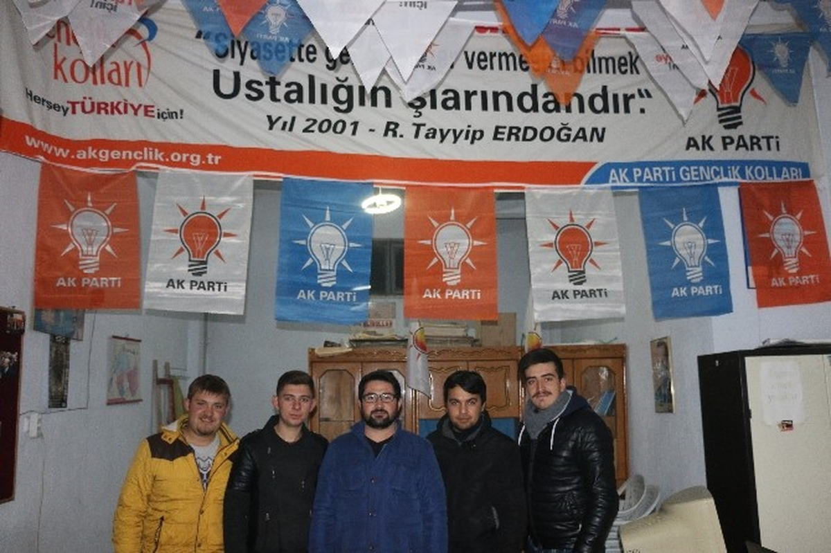 Seyitgazi AK Parti Gençlik Kolları Toplantısı Kırka\'da Yapıldı.