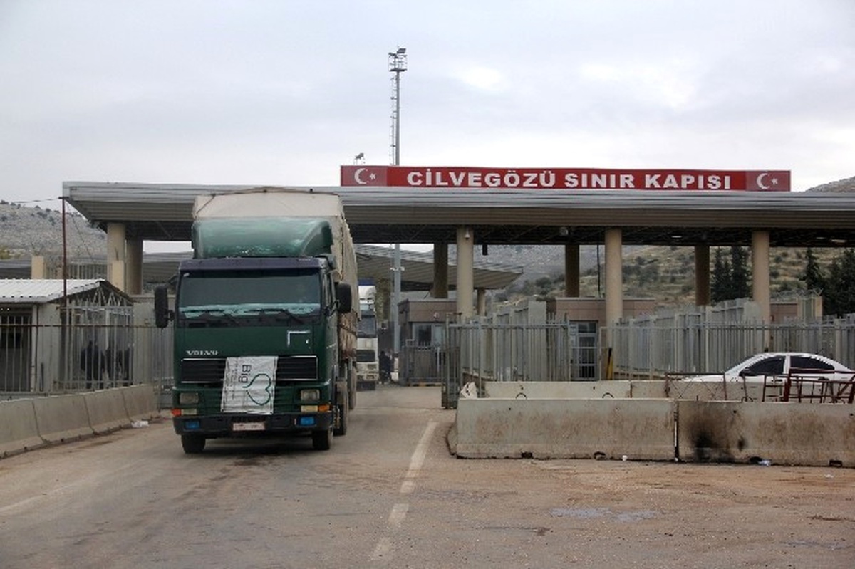 Suriyelilere Yardım Götüren BM Tırları Görevini Tamamladı