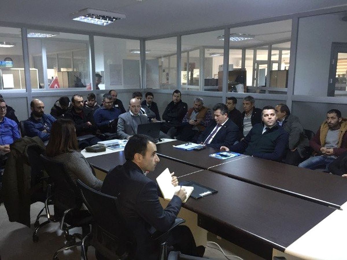 Tekirdağ\'da Ev ve Süs Hayvanlarıyla İlgili İş Yeri Sahiplerine Seminer