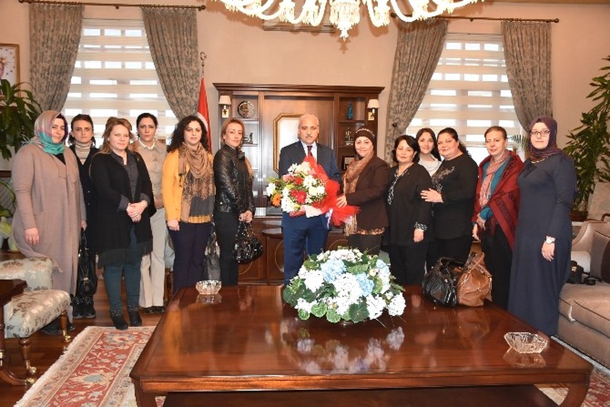 Vali Güvençer Ak Partili Kadınlar ve Gençleri Ağırladı