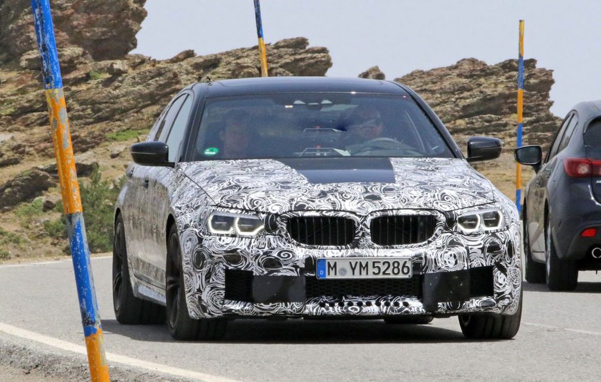 Yeni Bmw M5\'te Çekiş Modu Seçilebilecek