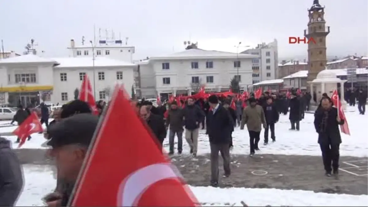 Yozgat\'ta Cuma Namazı Çıkışı Teröre Tepki Yürüyüşü