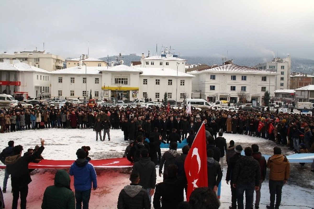 Yozgat Ülkü Ocakları\'ndan Teröre Lanet Yürüyüşü