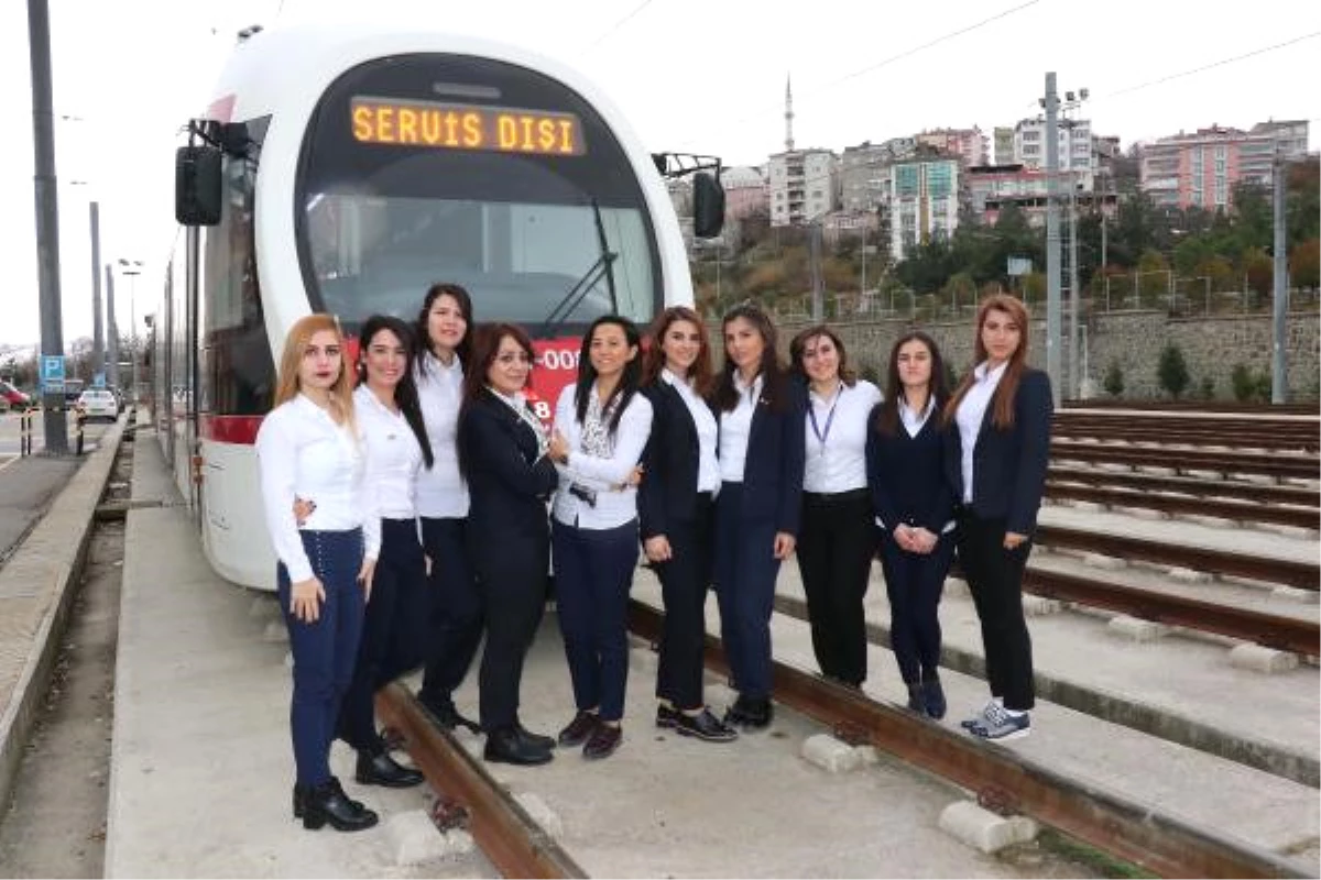 350 Yolcu Kapasiteli Tramvaylar Kadınlara Emanet