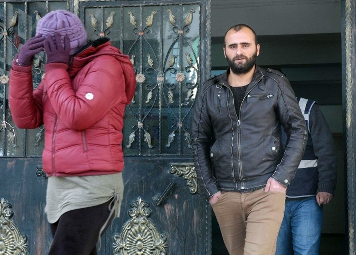 Adana\'da Başkasının Yerine Ehliyet Sınavına Giren 10 Kişi Yakalandı