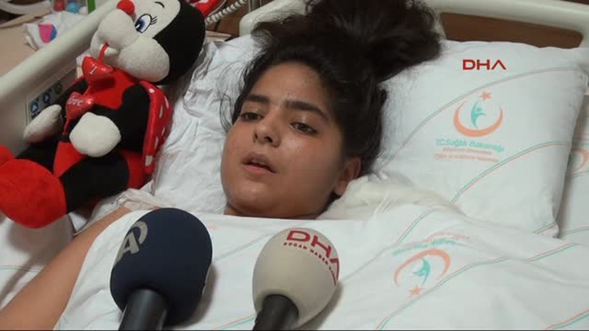 Adıyaman - 4\'üncü Kattan Düşen Afgan Kız, Hayati Tehlikeyi Atlattı
