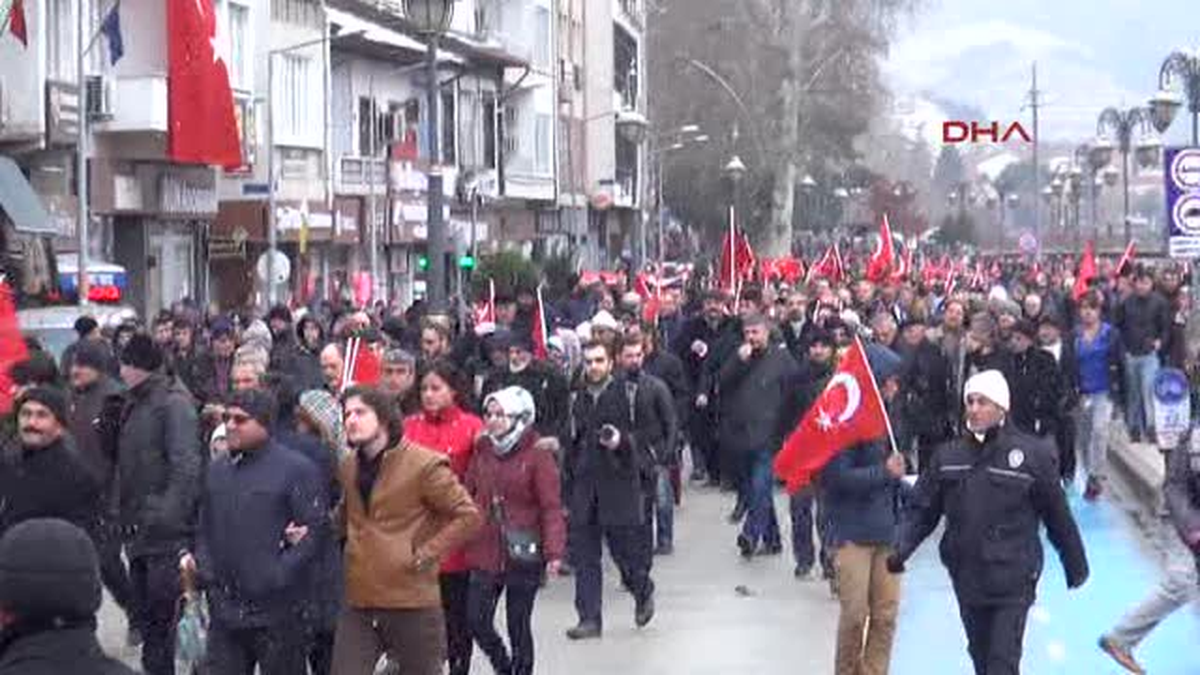 Amasya\'da Teröre Lanet Için 5 Bin Kişi Yürüdü