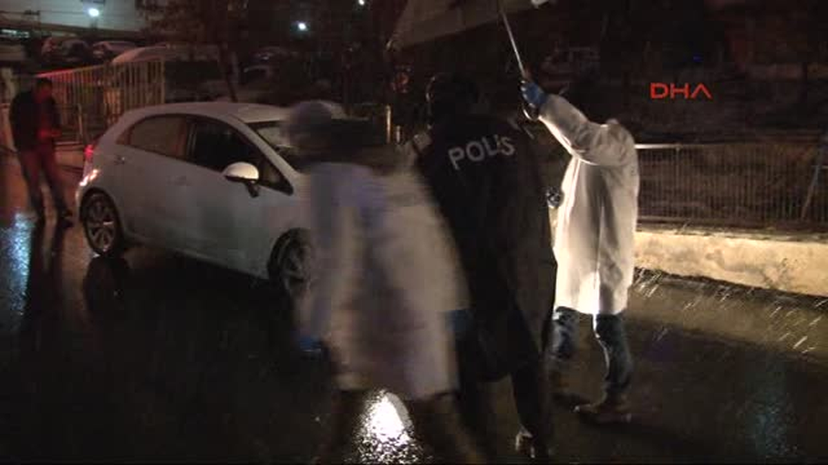 Dha Polisin "Dur" Ihtarına Uymayan Şüpheliler Polise Ateş Açtı